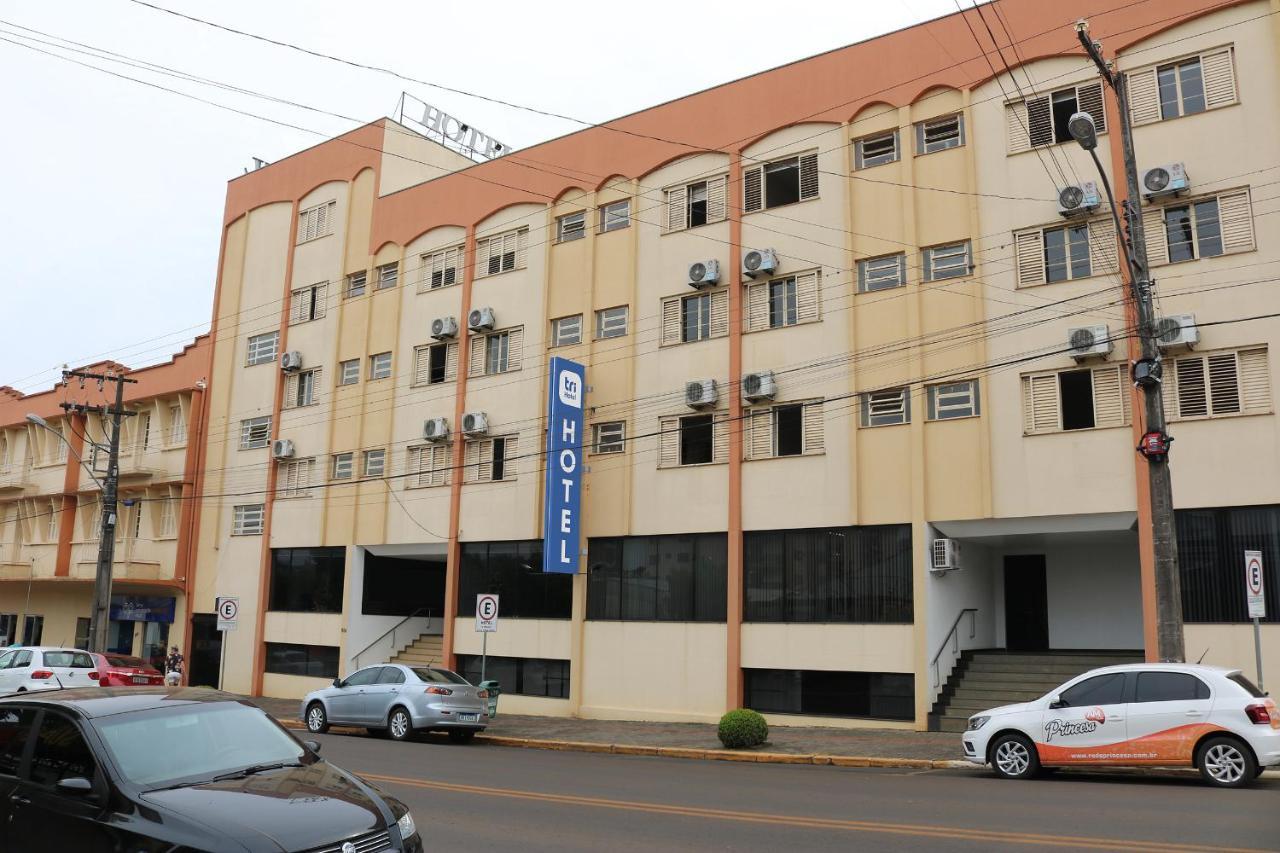 Tri Hotel Xanxerê Esterno foto